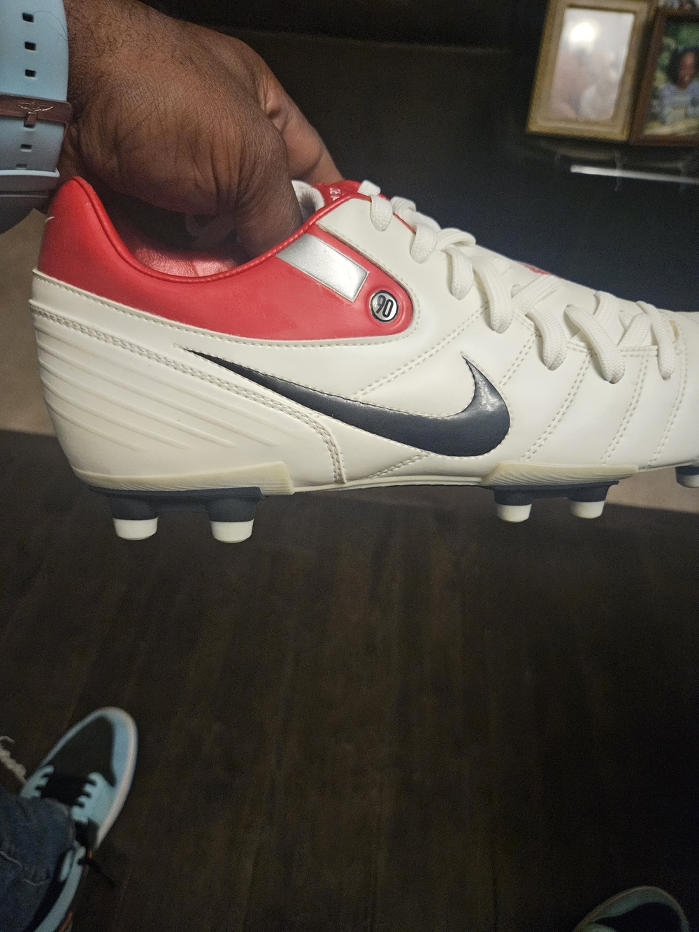 Nike Men’s White/Red Tiempo Classic Soccer Cleats